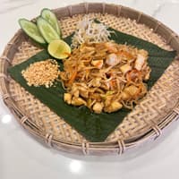82) Pad Thai with Vegetables