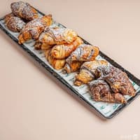 מגש מיני מאפים מתוקים 17 יח 
