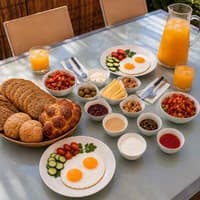ארוחת בוקר ישראלית זוגית 