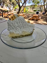 טארט לימון ופייטה פיסטוק