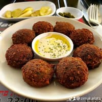 כדורי פלאפל חמים חמים