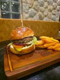 36) Hamburger 