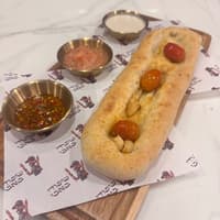 17) Focaccia with dips