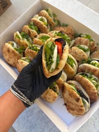 מיני פיתה סביח