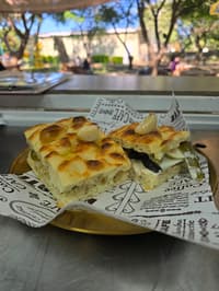 כריך סביח                               