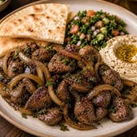 כבד עוף בצלחת 