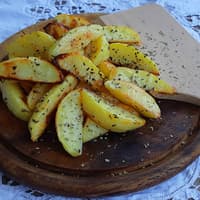 תפוחי אדמה צלויים